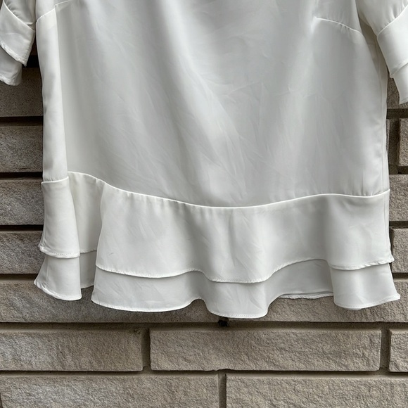 Dex The Suit Shop White Tiered Ruffled Blouse Sz XS - Picture 5 of 9